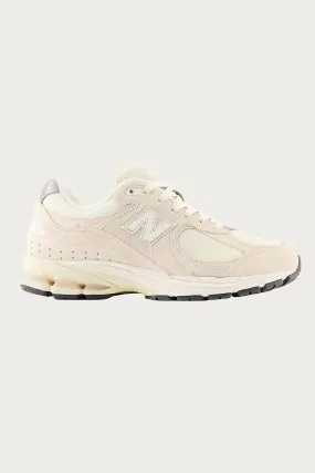 2002R - Calm Taupe/Angora/Silver