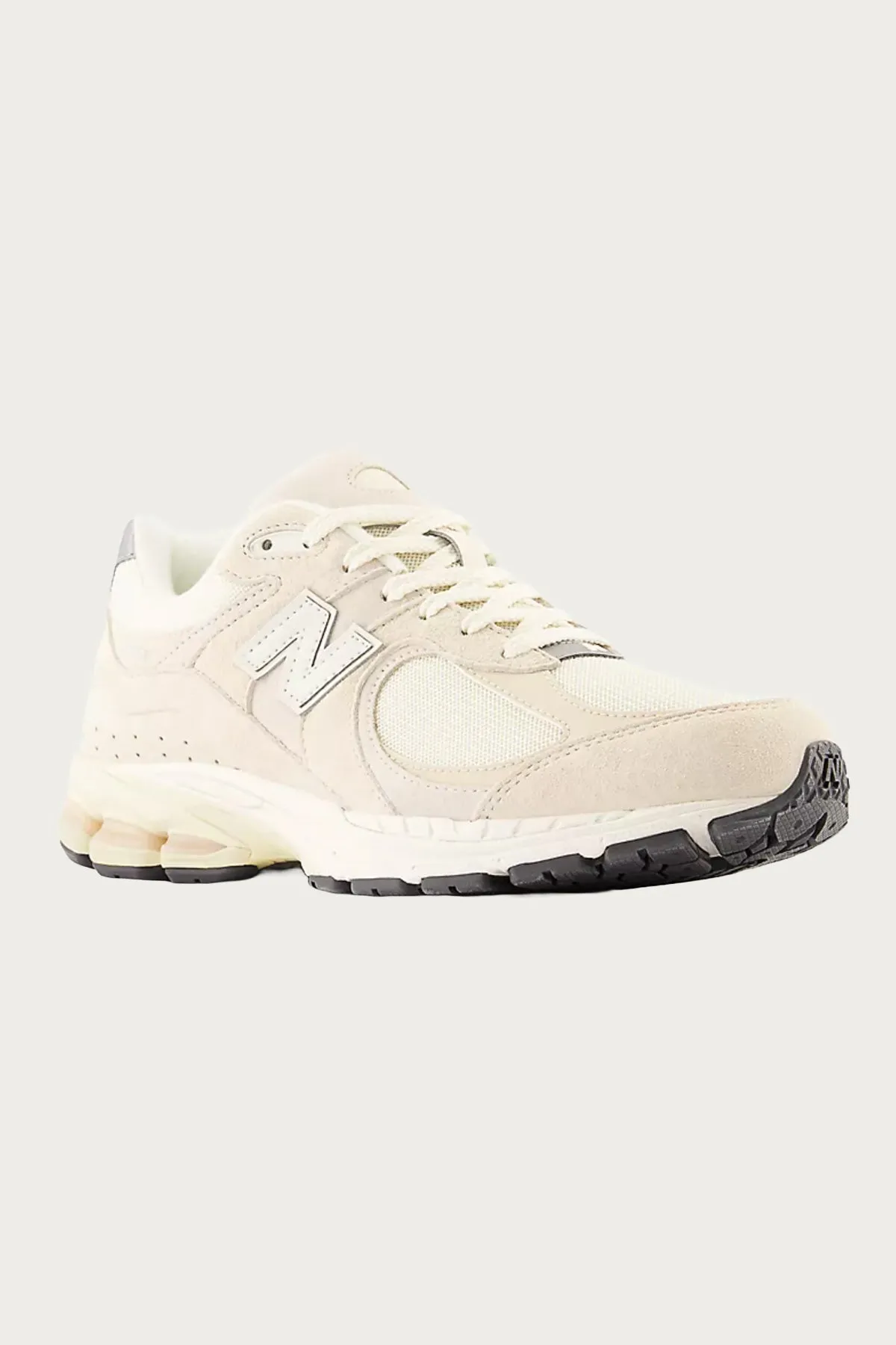 2002R - Calm Taupe/Angora/Silver
