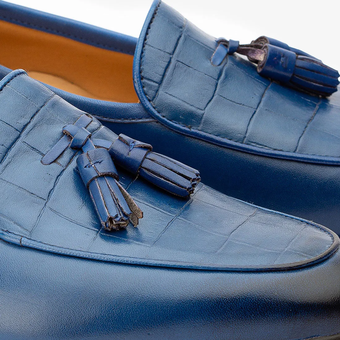Blue Low Cut Tassel Loafers with Croco detail
