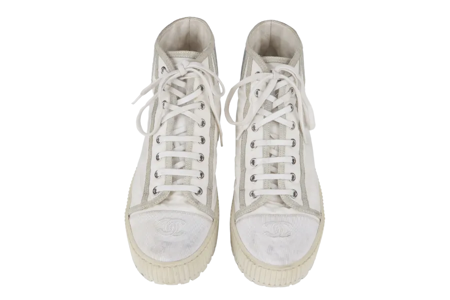 CHANEL SPORTS STREET STYLE HANDMADE LOGO SNEAKERS WHITE SIZE 41 WITH DUST COVER