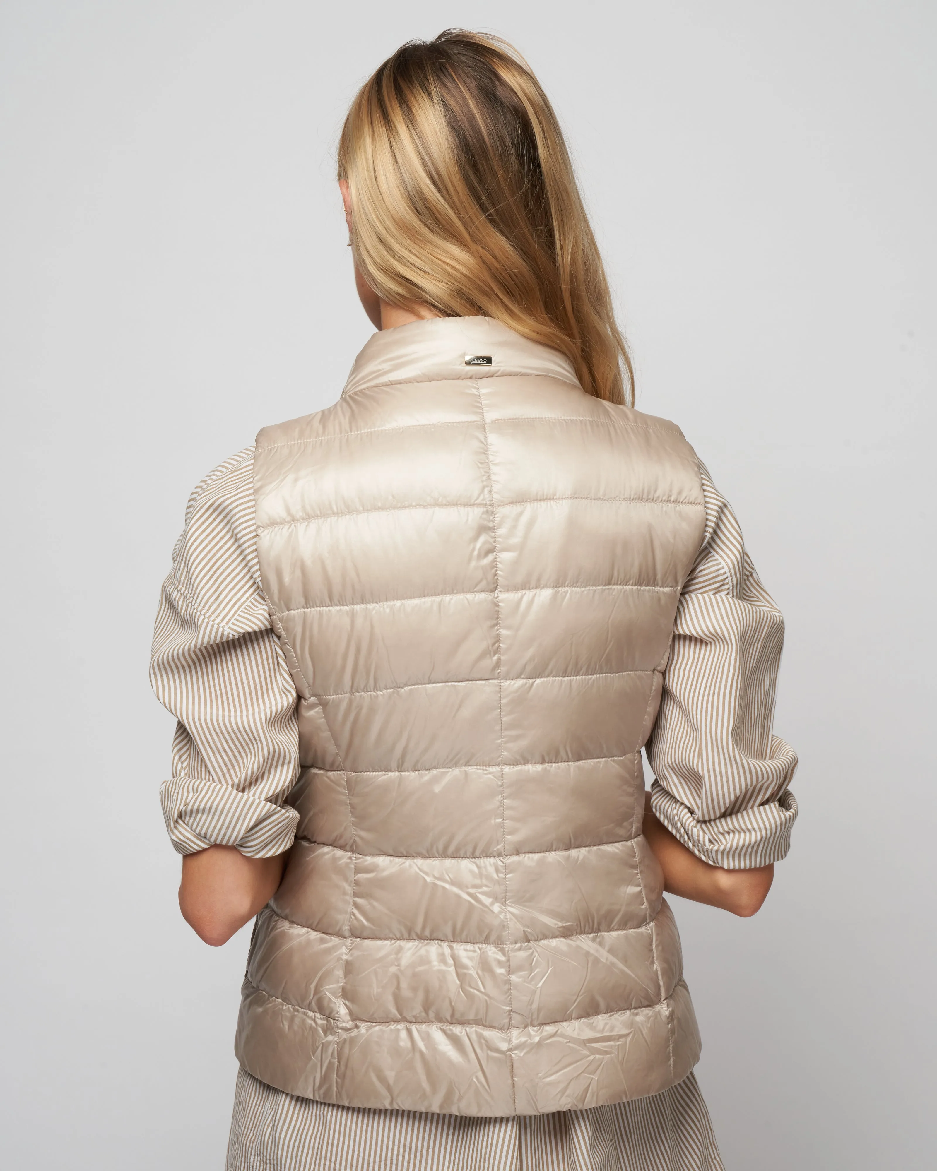 iconico giulia short vest - chantilly