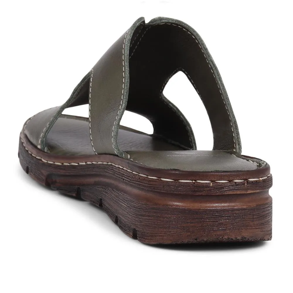 Leather Slip On Sandals - LUCK39009 / 325 535