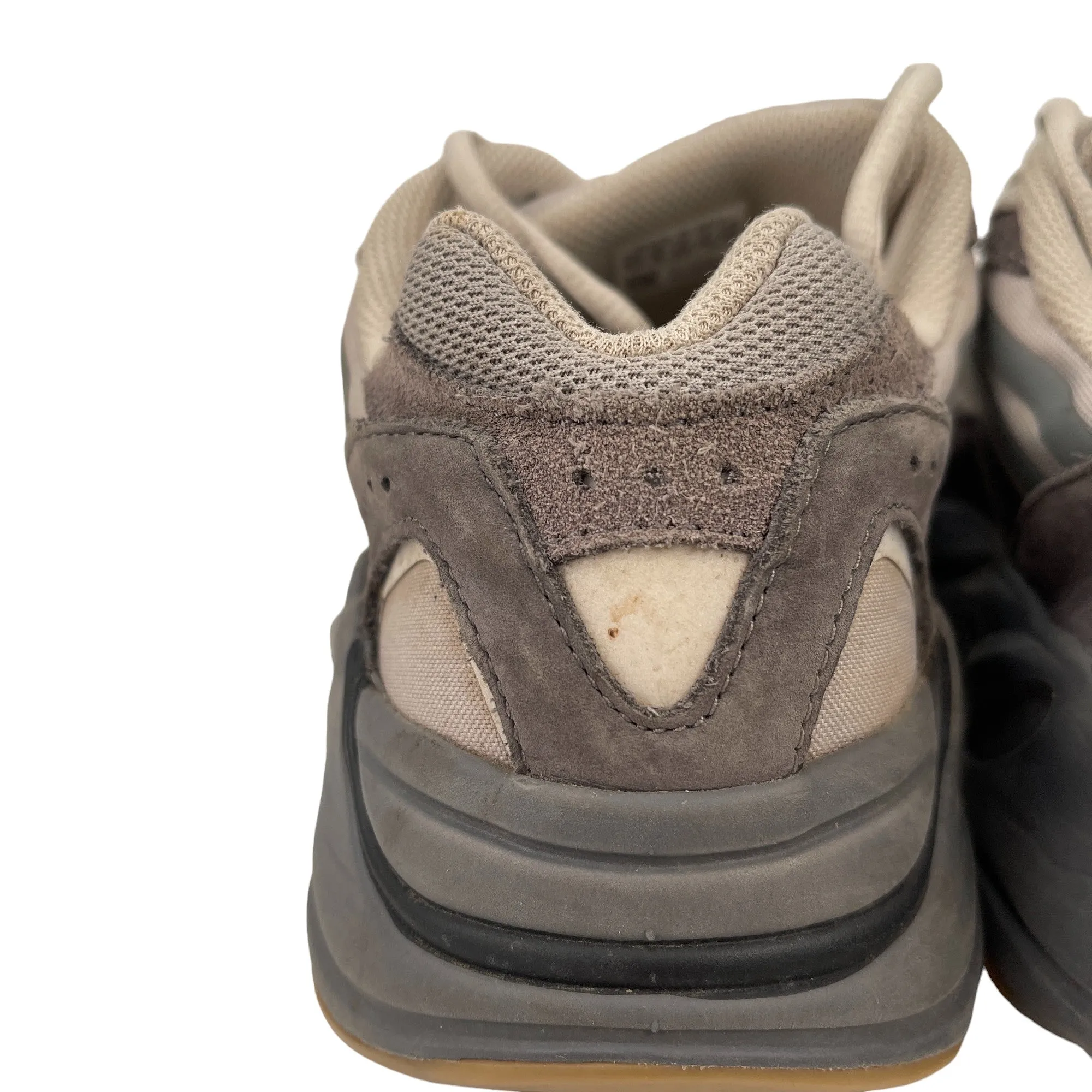 Men's Boost 700 Low Trainers Grey Size EU 42 / UK 8
