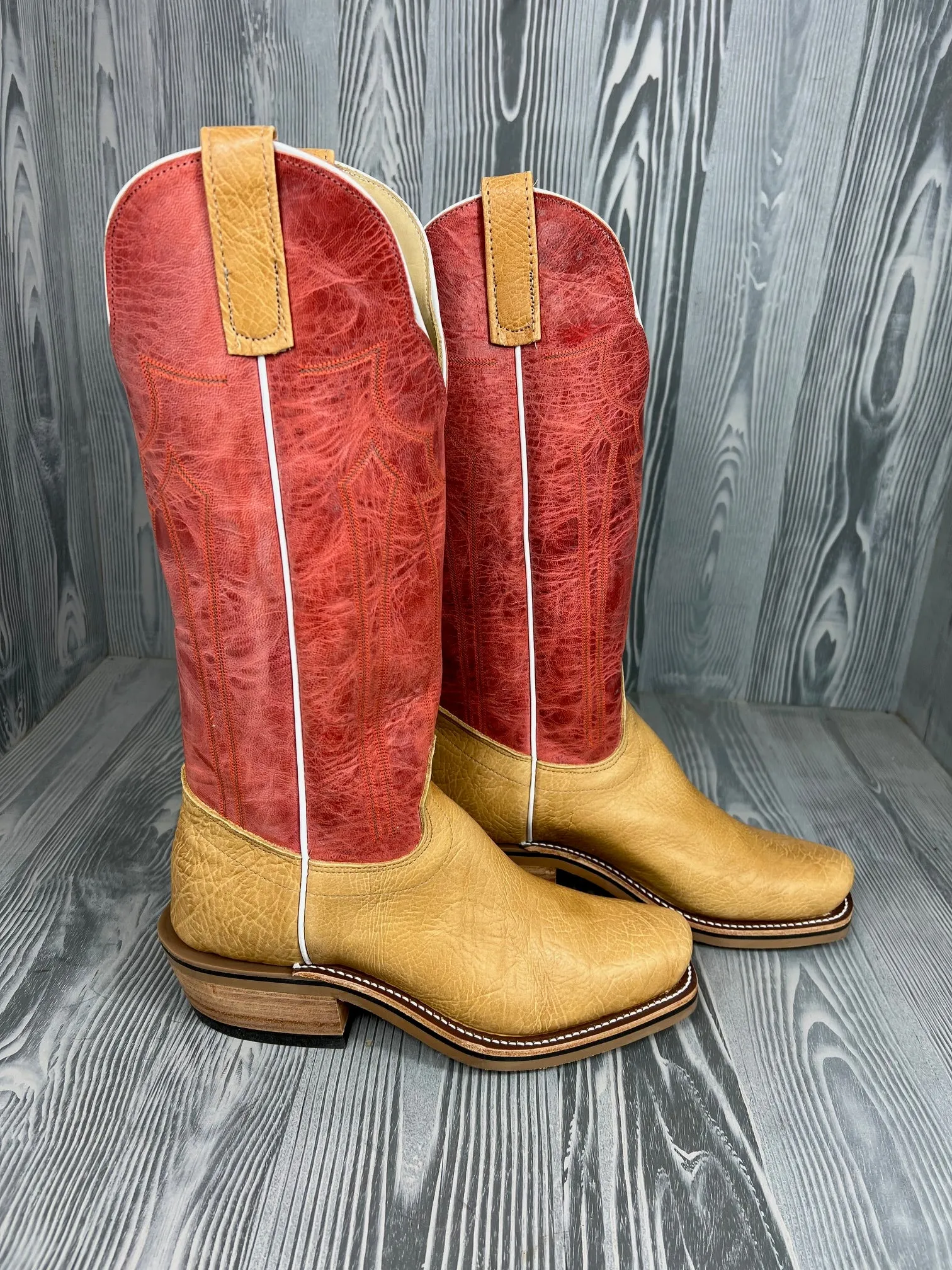 Men's Olathe Cognac Taurus Shoulder with 15" Orange Mad Dog Tops
