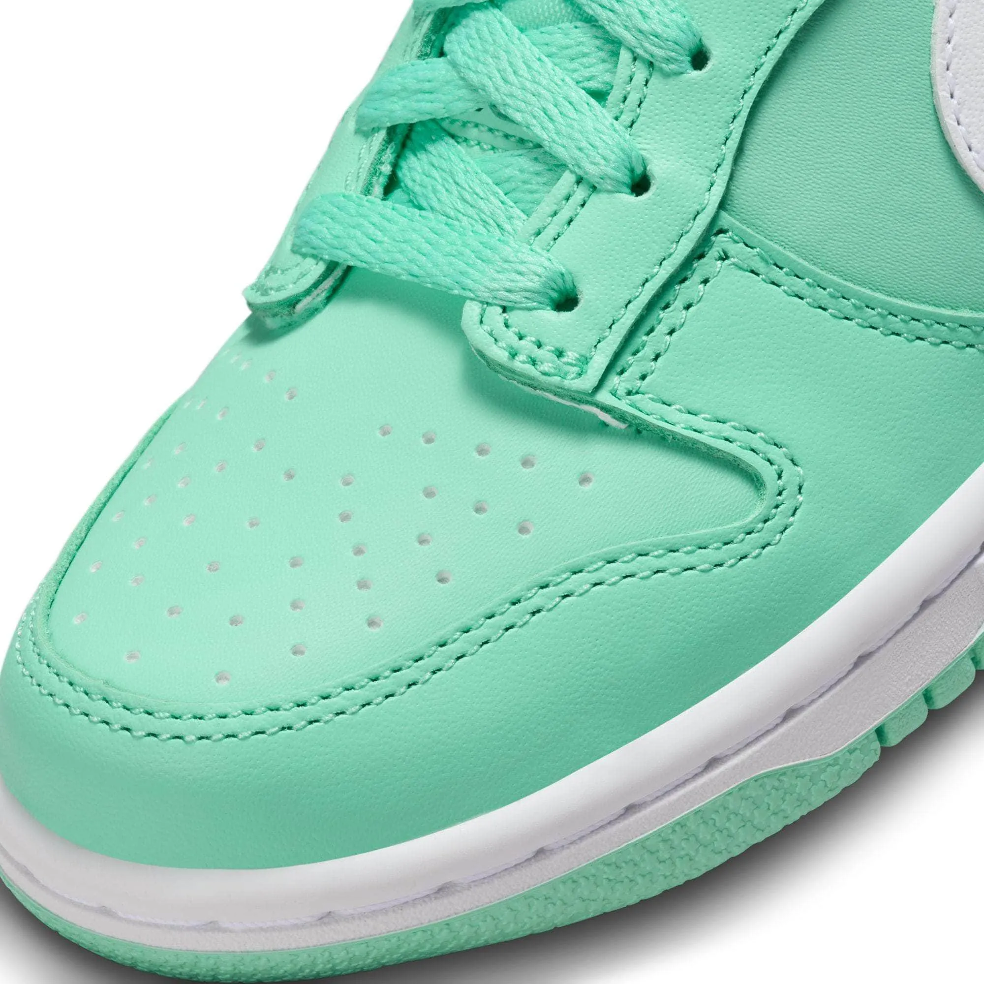 Nike Dunk Low "Emerald Rise"