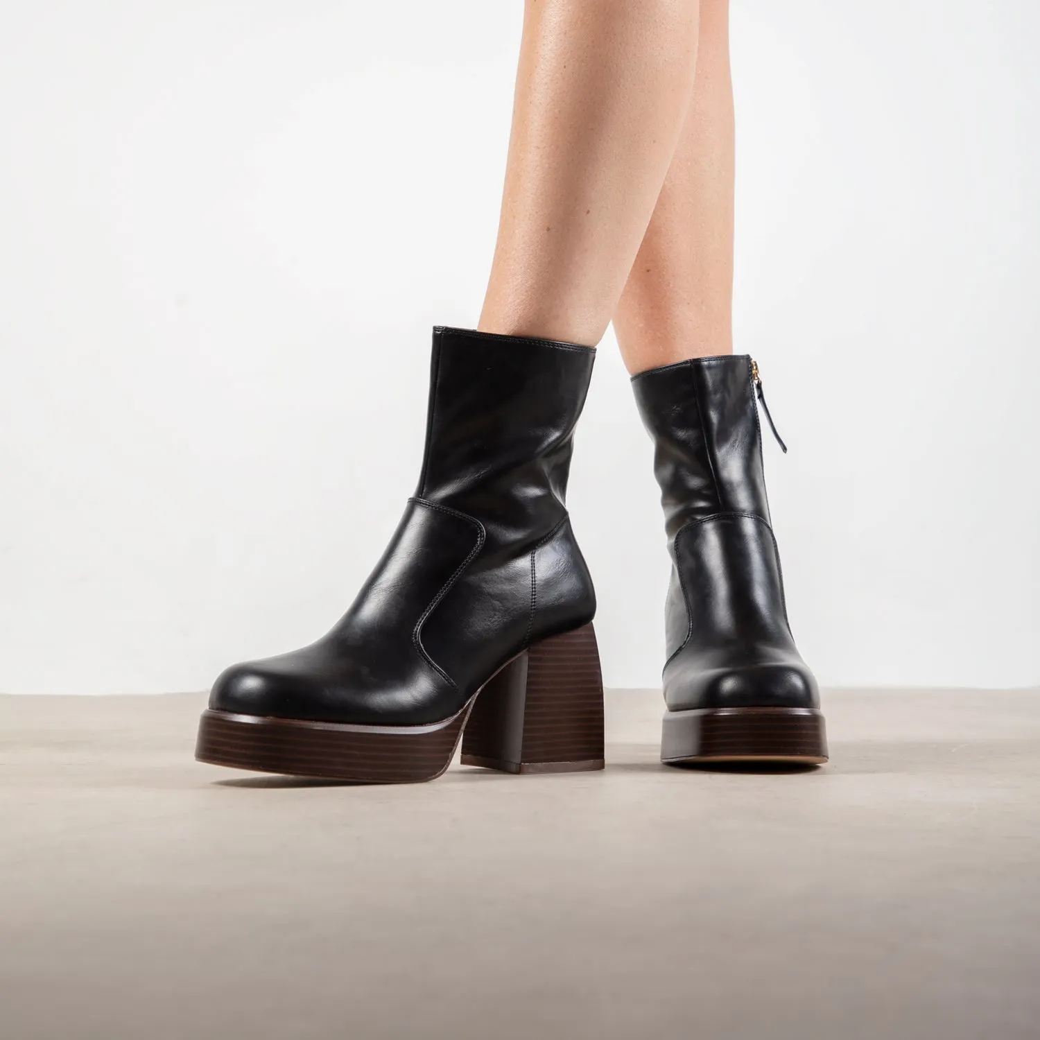 RAID Henna Ankle Boot in Black