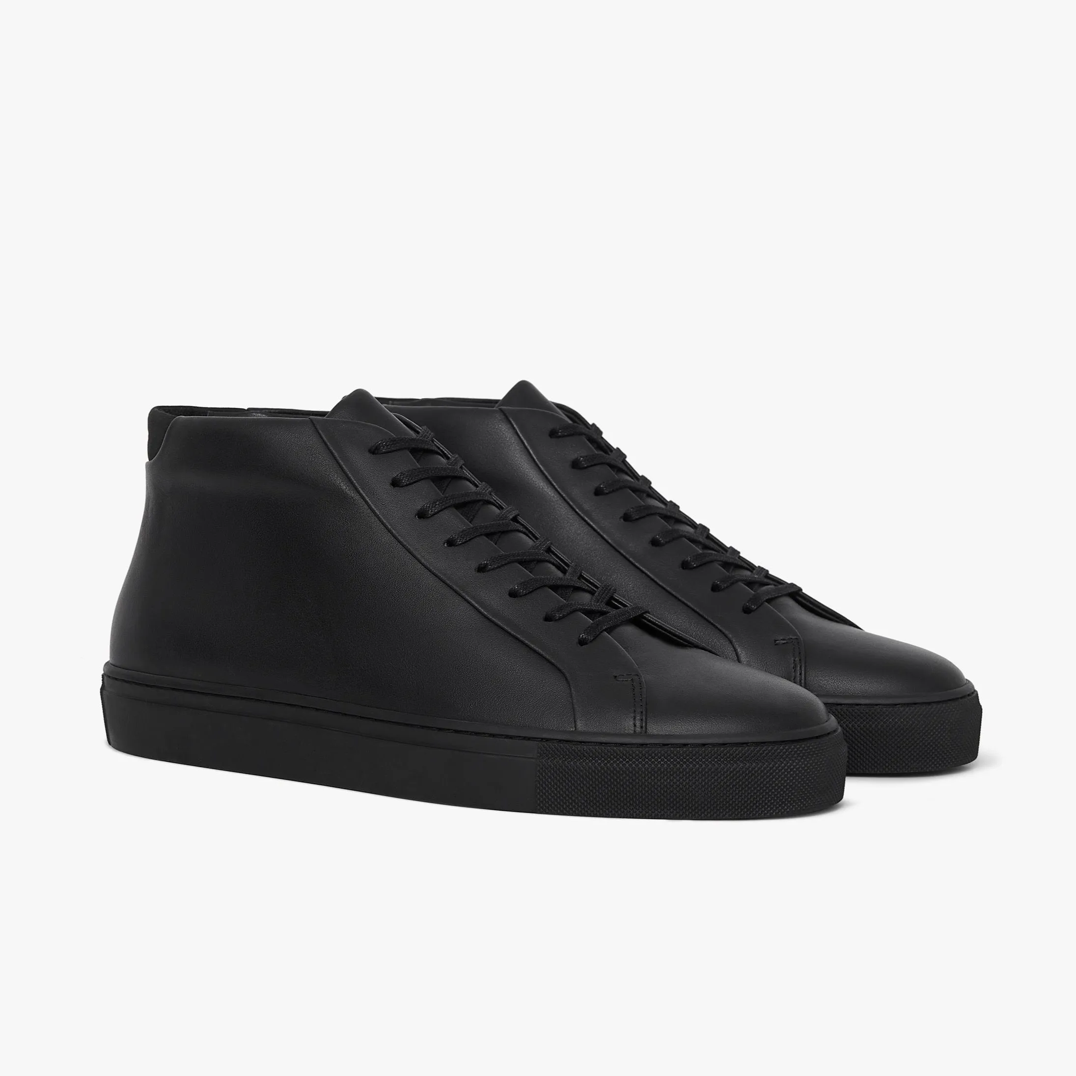 Series 4 Triple Black Leather Mens