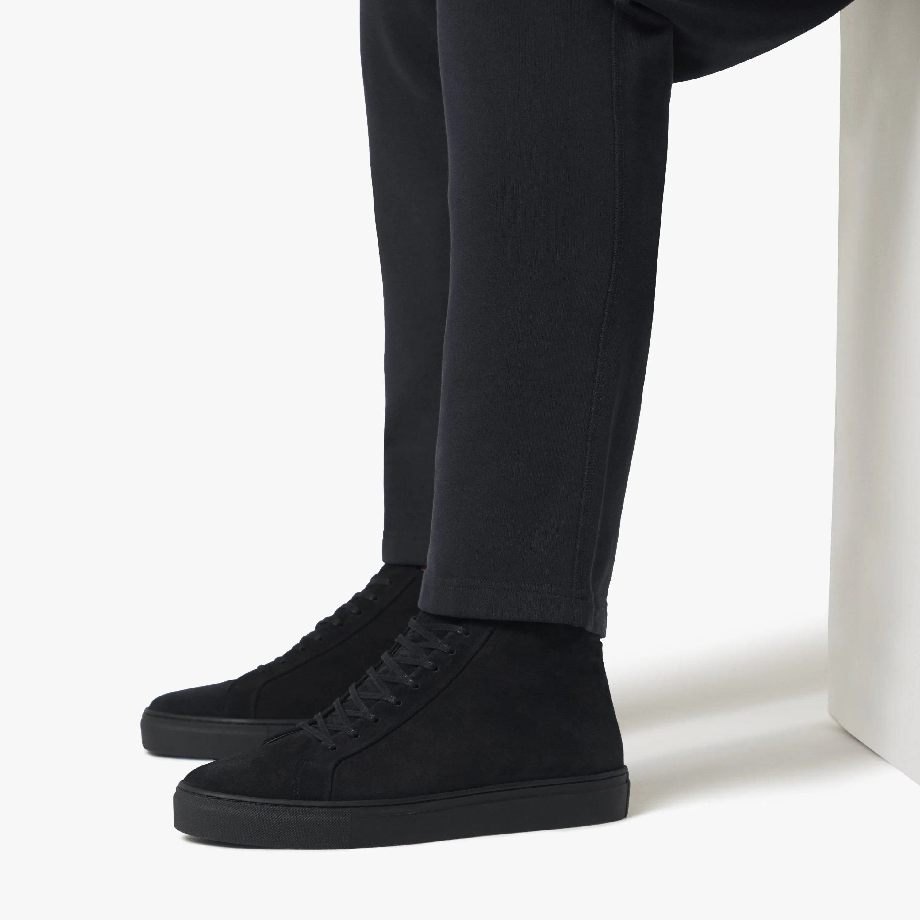 Series 4 Triple Jet Black Suede Mens